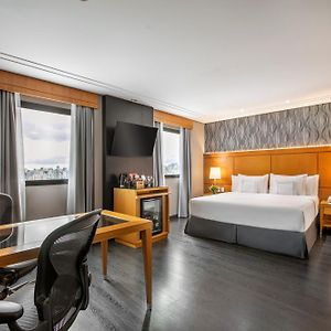 Premium King Room